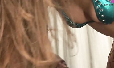 Sexy Brunette Nikki Nievez Sucks and Fucks a BBC and Loves Every Inch