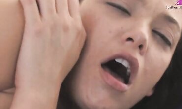Malezia Is A Naughty Masseuse