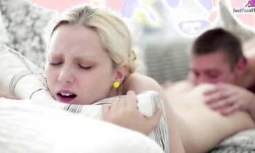 Teen Masseuse Gives His Girl Friend a Happy Ending