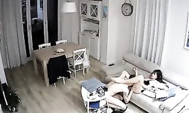 Amateur Brunette Webcam Session