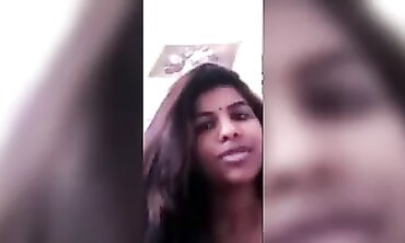 Trichy College Babe Striptease With Boobs And Cunt Showcase
