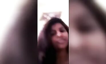 Trichy College Babe Striptease With Boobs And Cunt Showcase