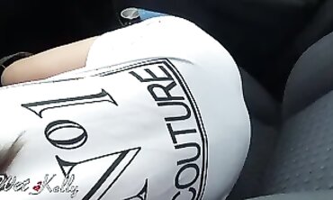KinkyMylf Gets Caught in a Public Parking Lot Romp