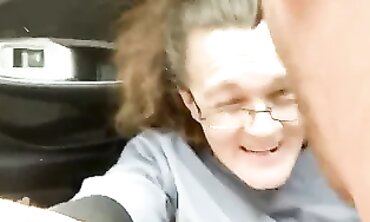 Hotwife Gets Creampie in the Backseat
