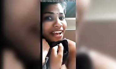 Tricky School Bimbo - Exclusive Footage of Teen Flashes in Classroom
