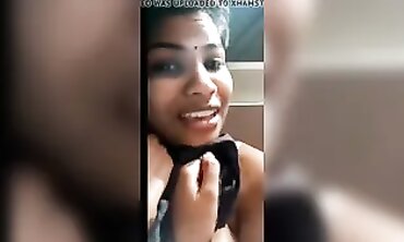 Tricky School Bimbo - Exclusive Footage of Teen Flashes in Classroom