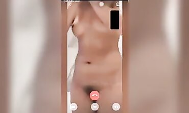 Pinay Nubiles Amateur Selfie