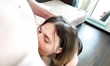 Naughty Hannah Takes Tinder Guy Deep Throat & Anal