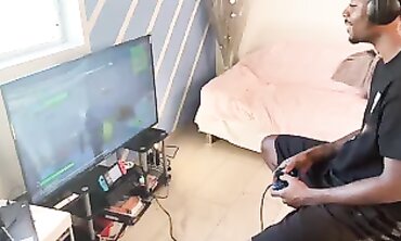 Carmela Clutch Fortnite Chronicles Part 1: Amateur Interracial Blowjob