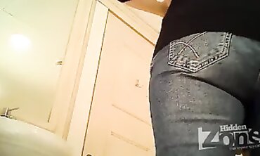 Public Restroom Pissing Session With A 40-Year-Old