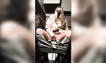 Sensuous Blonde Wiping Her Voluptuous Cunt