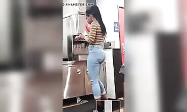 Black Babe Shows Off Big Booty in Tight Denim Jeans