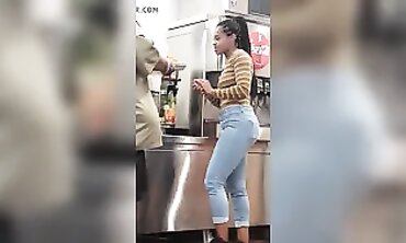 Black Babe Shows Off Big Booty in Tight Denim Jeans
