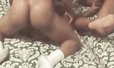 Ebony Swingers Enjoy a Messy Creampie Threesome All Night