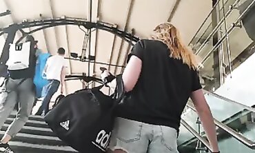 Candid Blonde Booty in Upshorts