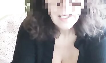 Italian Housewife with Big Tits on Webcam