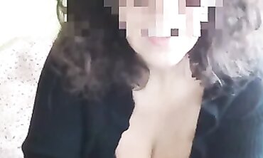 Italian Housewife with Big Tits on Webcam