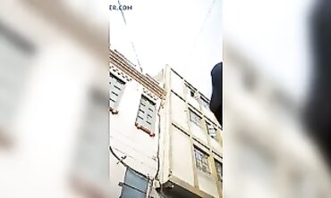 Sexy Venezolana en Minifalda con su Hijo