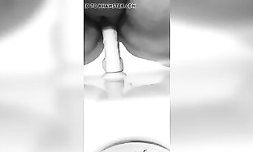 Joy's Private Bathtub Masturbation Session