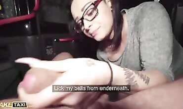Klaudia Diamond Cheats on Her Husband