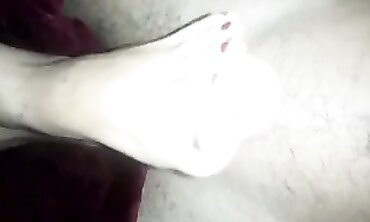 Amateur Wife Takes a Big Cock Creampie from Her Husband