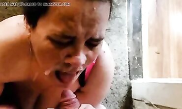 Mature MILF Karen Gets a Creamy Facial Cumshot