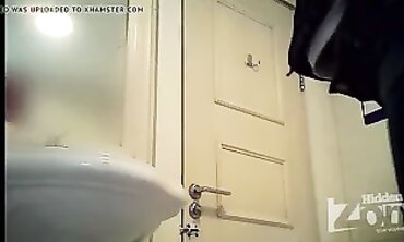 College Amateur Pissing