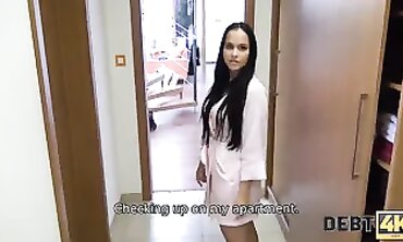 Jennifer Mendes Pays Rent With Rough POV Sex