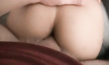 Sensual POV: Nailing Voluptuous Asian Girlfriend Before Gym Workout