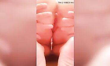 Close-Up of a Horny MILF Spreading Her Hole While Chatting