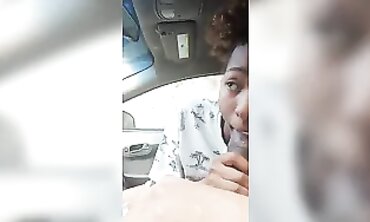 Ebony MILF Takes Amateur Blowjob in Dark Car Outdoors
