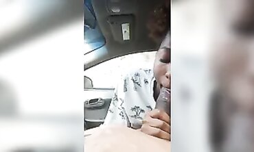 Ebony MILF Takes Amateur Blowjob in Dark Car Outdoors