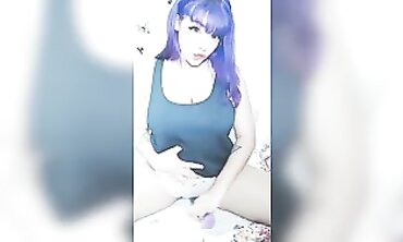 Latina Goddess Princess Shows Off Her Huge Ass and Boobs
