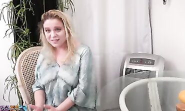 POV: Erin Electra Steps Mom College Hookup