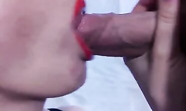 Close-Up Deep Throat Creampie