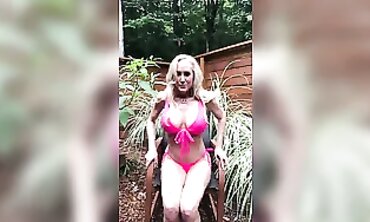 Brandi Love Gets Spanked And Double Penetrated In The Yard