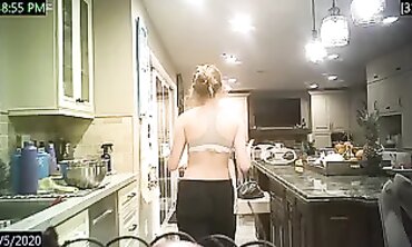 American Kitchen Bra Webcam Leak 1005