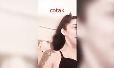 Live Turkish Webcam Girl Gets Deep Throated