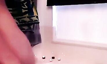 Bae Nineteen: Elderly Skinny Girl Masturbating In Bathtub