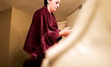 Plump Tattooed Girl Secretly Filmed in Restroom