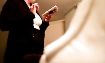 Plump Tattooed Girl Secretly Filmed in Restroom