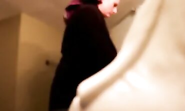 Plump Tattooed Girl Secretly Filmed in Restroom