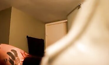 Plump Tattooed Girl Secretly Filmed in Restroom
