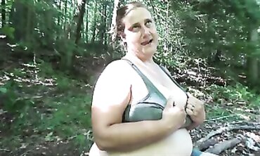 Frangelica Shows Off Her Chubby Belly and Cums in the Park