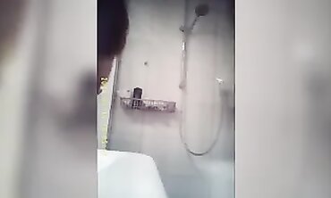 Hot College Babe Takes a Steamy Shower