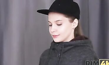 Stasia Si Gets Her Tattooed Ass Munched