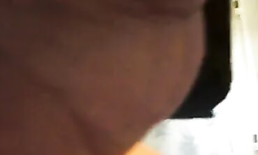 Aroused Mommy Finger-Tickles and Hops to Satisfy Her Craving