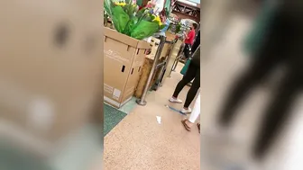 Latina Princess Caught in Candid Supermarket Donk