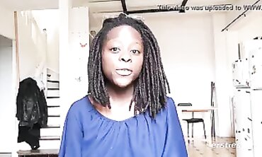 German Ebony Amateur Masturbates With Dildo