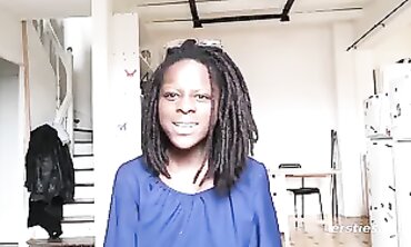 German Ebony Amateur Masturbates With Dildo